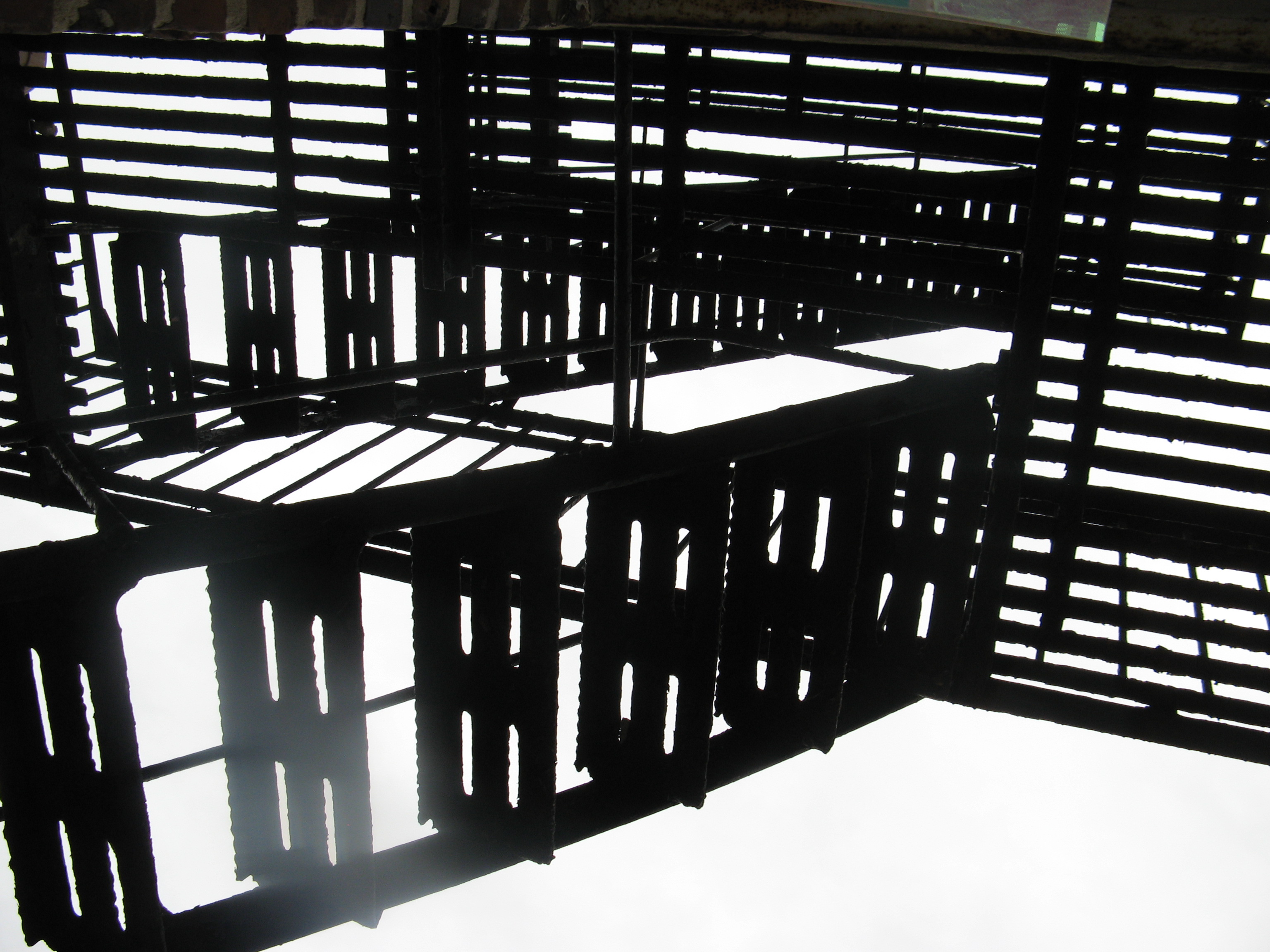 Image 1 from FEELS LIKE40°<br>ACTUAL: 54°<br>Wind is making it feel colder.<br>SUNSET 5:52PM